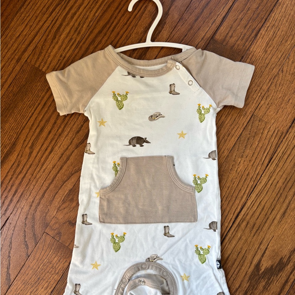 Cute Baby Romper with Pocket